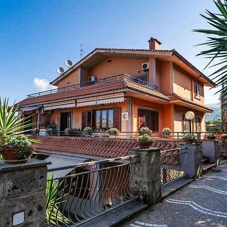 Bed and Breakfast Bed And Lemons Piano di Sorrento Exterior foto